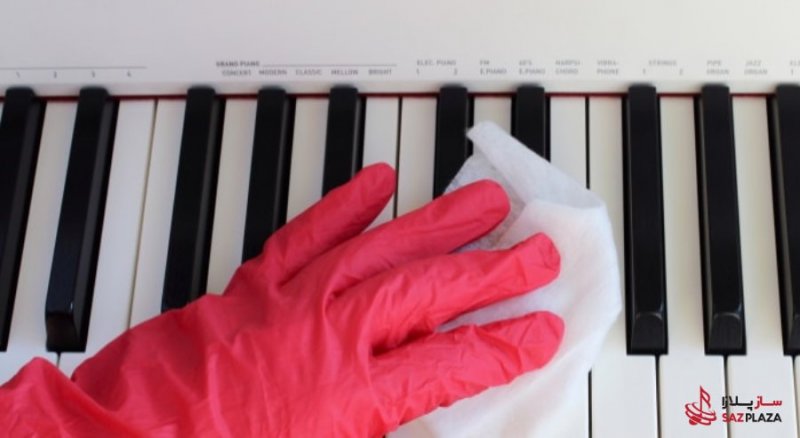 تمیز کردن کلاویه های پلاستیکی پیانو دیجیتال